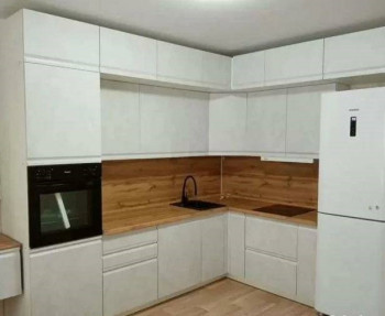Модульная кухня Бруклин 2.4 x 2 м (Бетон белый) в Славгороде - slavgorod.mebel54.com | фото